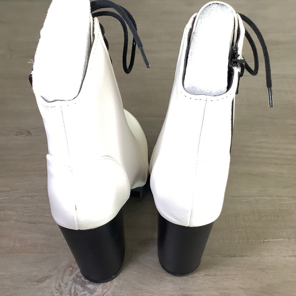 Womens Lace Up Block Heel Ankle Boot - 8 - Picture 5 of 8